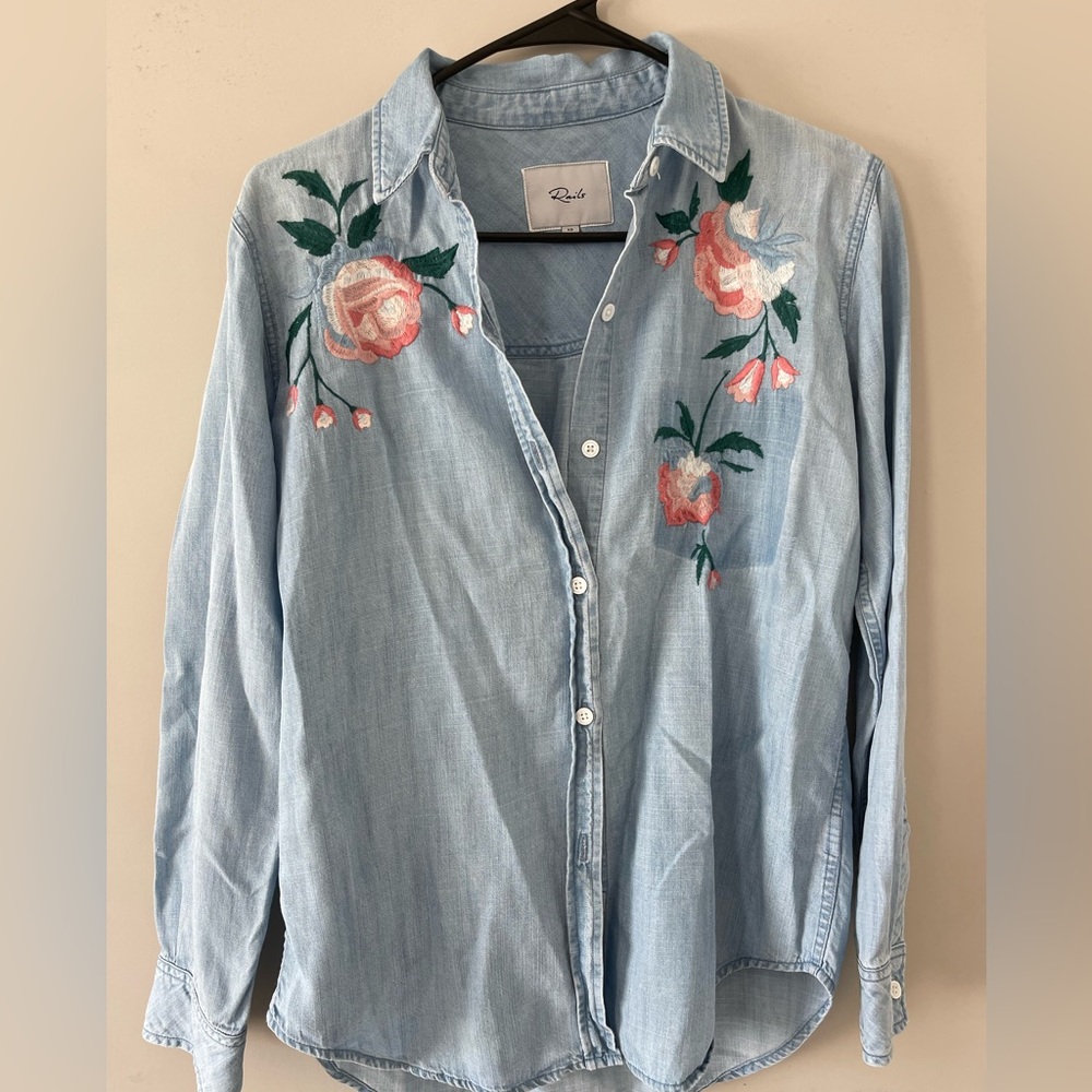 LIGHT DENIM BUTTON UP!!!!!
